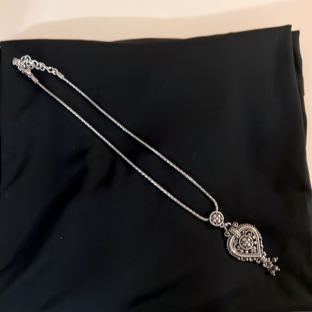 Brighton necklace 11” hook to end like new
